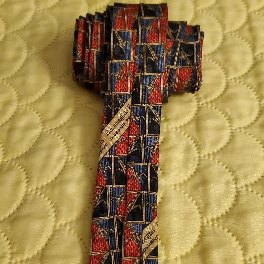 Necktie - Picture 3 of 3